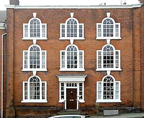 House In Ludlow